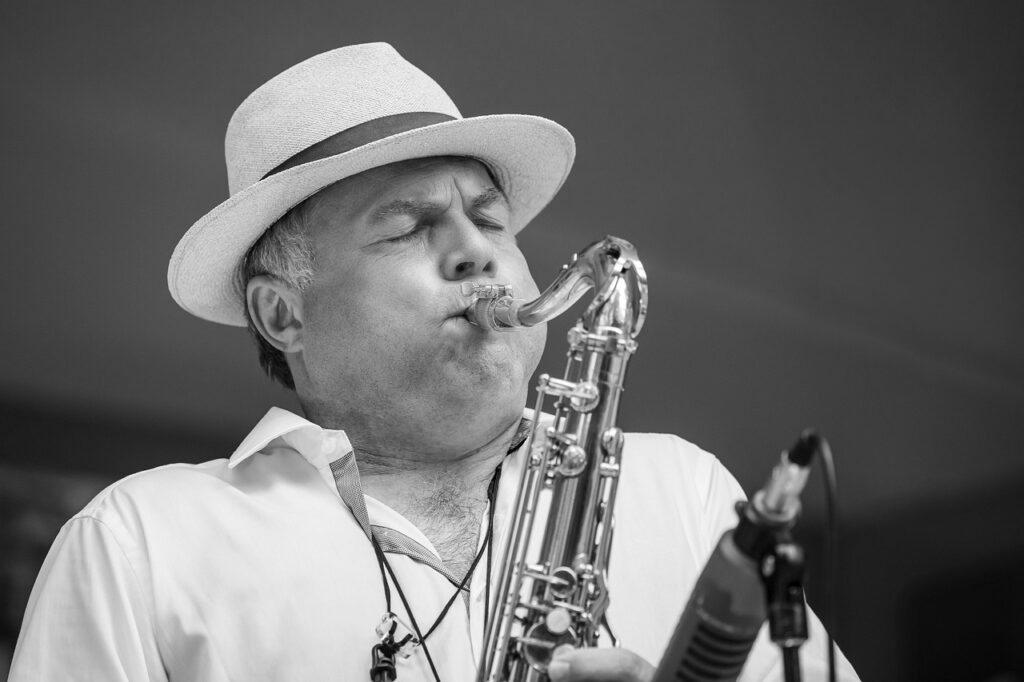 頬の脂肪吸引でたるみを予防する方法は？