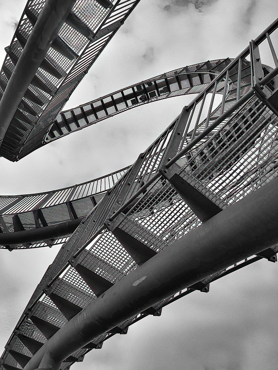 顔脂肪吸引の料金相場を地方と都心で比較するとどれくらい違う？