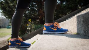 顔脂肪吸引と減量ダイエットを同時進行する方法は？